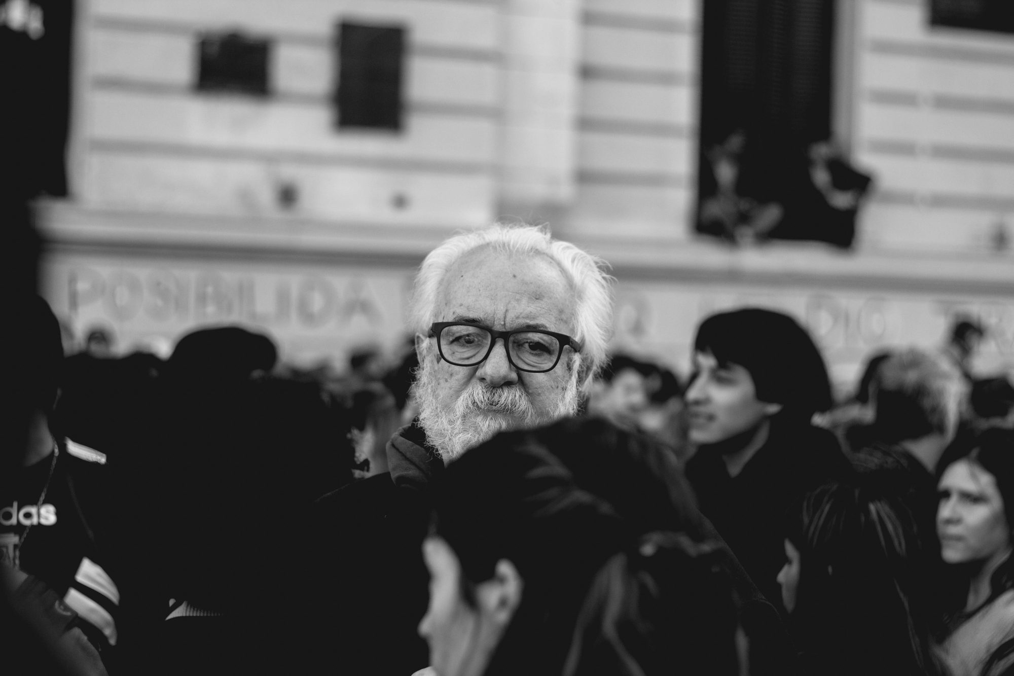 MONOCROMO